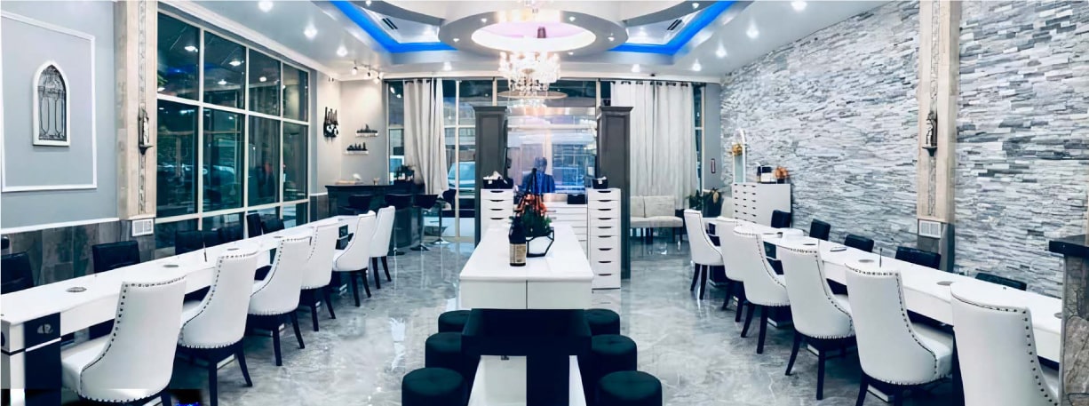 Lavish Nails & Spa contact