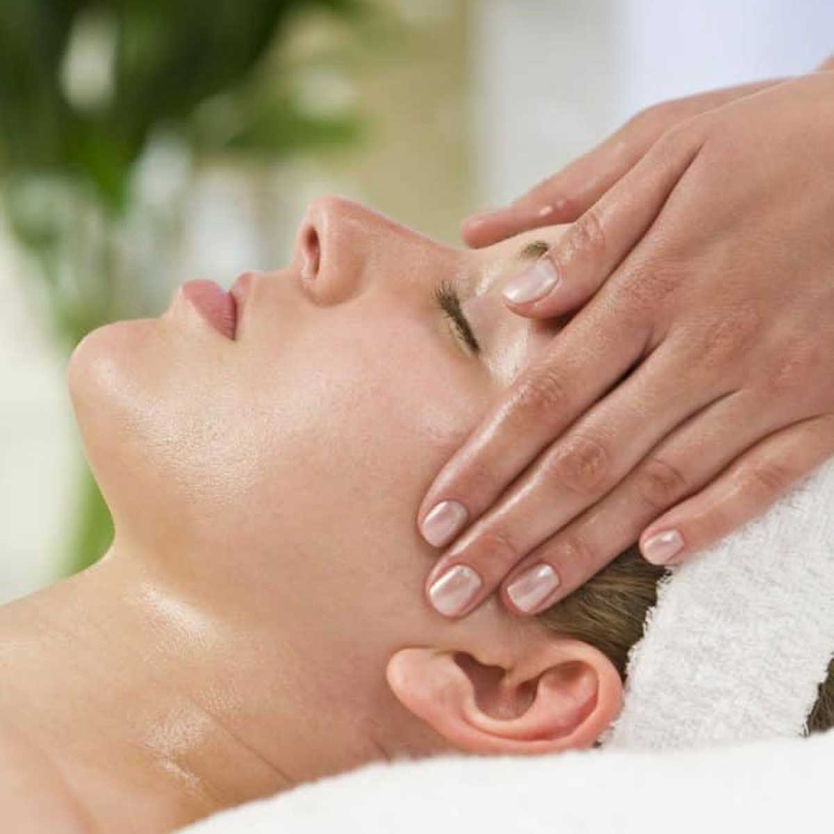 Reve Royale Head Spa (60-min)